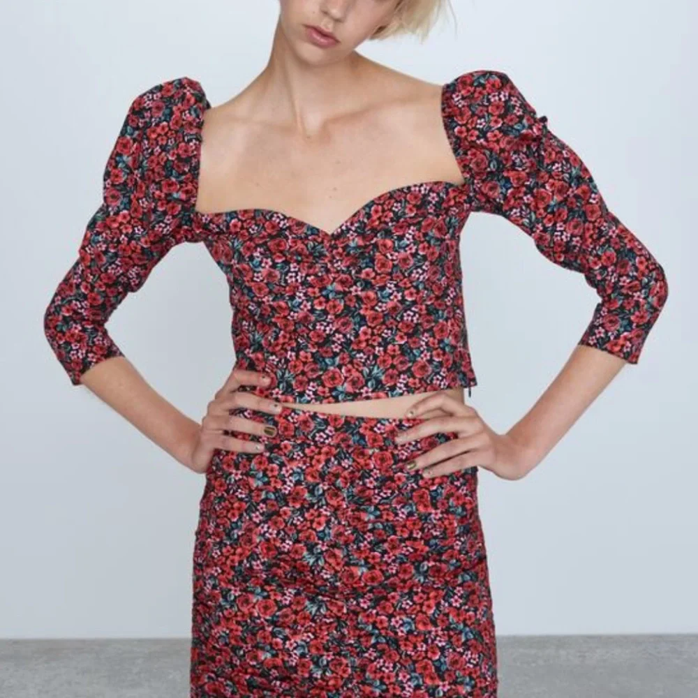 🌸Zara | Floral Print Top - Picture 1 of 4